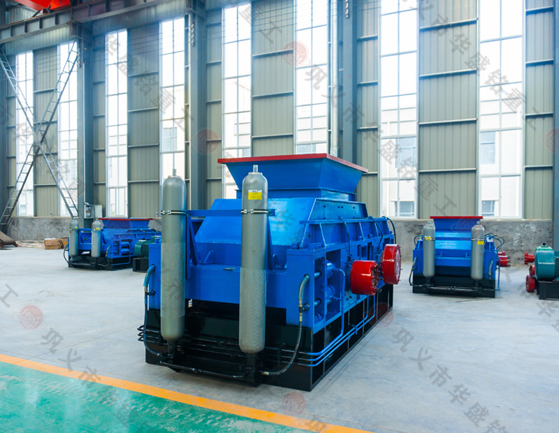 處理濕物料用什么制砂機？液壓對輥制砂機多少錢一臺？