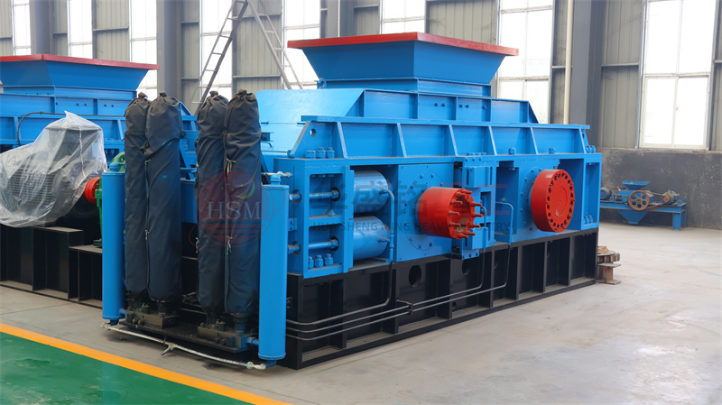 如何選購時產(chǎn)300噸破石液壓對輥機？制砂機多少錢一臺？